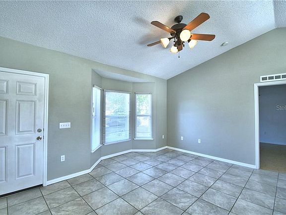 3rd image of 3643 Queens Cove Blvd