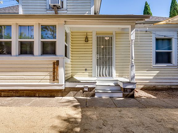 3rd image of 655 Monroe St