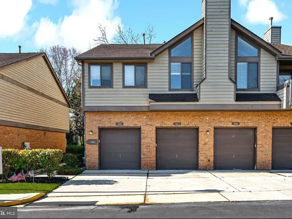 1807 Augusta Cir, Mount Laurel, NJ 08054