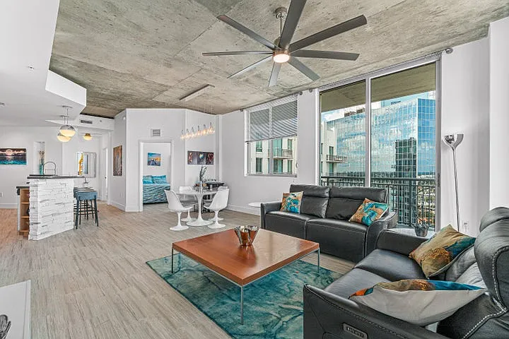 300 S Australian Ave #1520