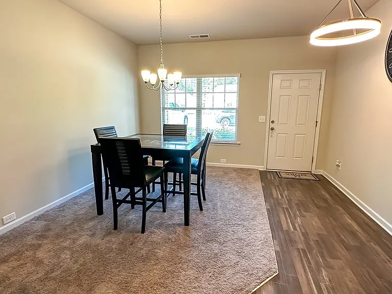135 Collington Cir — Photo 4