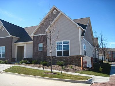 1st image of 222 Cambridge Dr