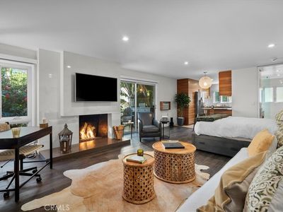 283 S Barrington Ave APT C1, Los Angeles, CA, 90049