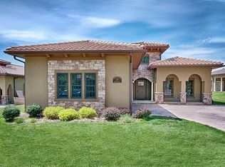 17 Ocaso Dr, Asheville, NC 28806