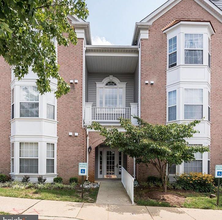 1st image of 603 Burtons Cove Way Unit 2