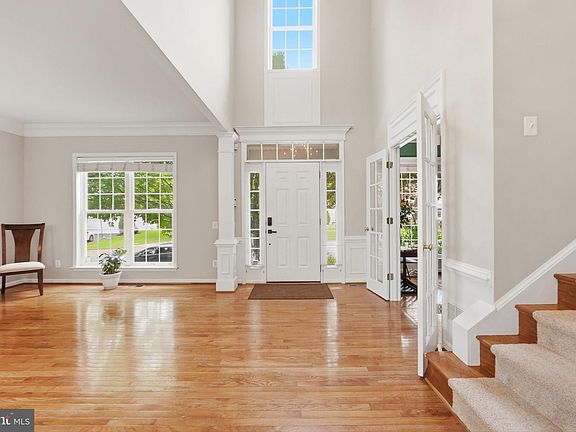 4th image of 43774 Brownburg Pl