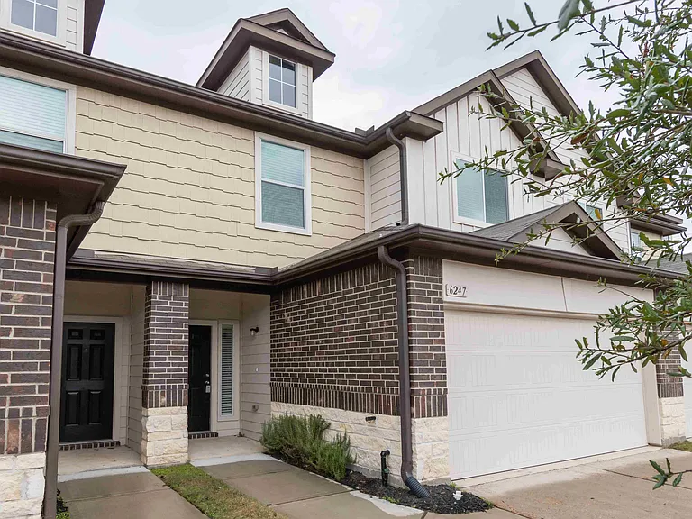 6247 Brenwood Cir — Photo 5