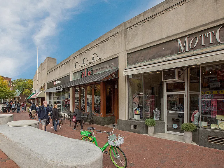Shops in Harvard Square