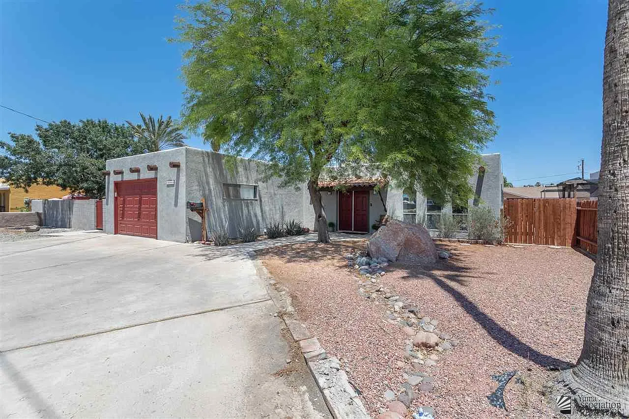 3 bed, 1645 sqft, $2,000 — Photo 2