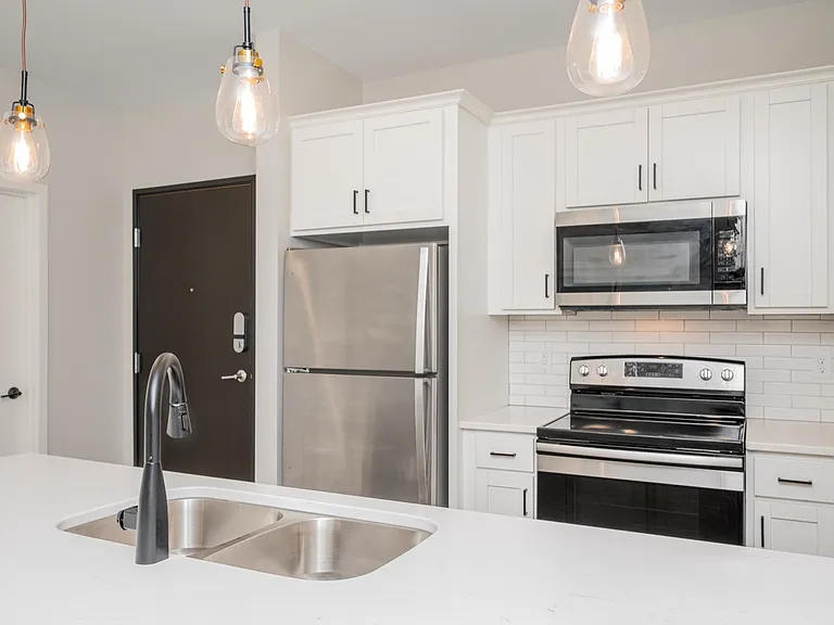 3. District D_Kitchen_Reverse 3. District D_Kitchen_Reverse