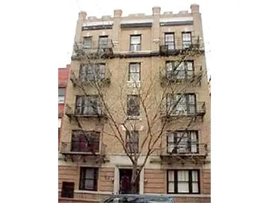 Rented by Douglas Elliman | media 27