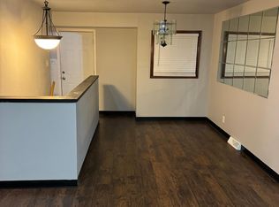 223 Estridge Rd, Saint Louis, MO 63137