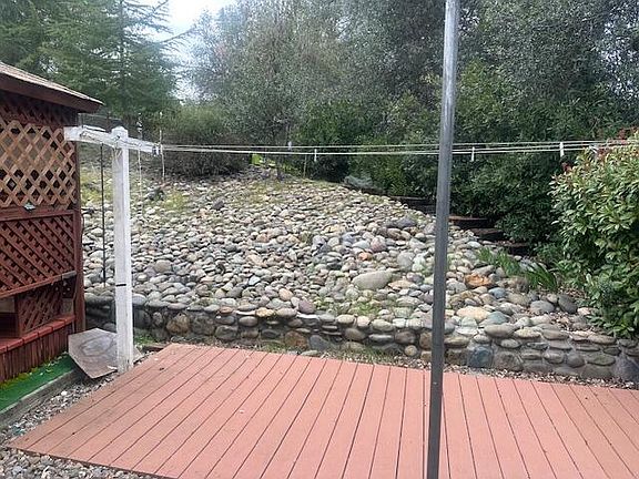 5th image of 2966 Quartz Hill Rd