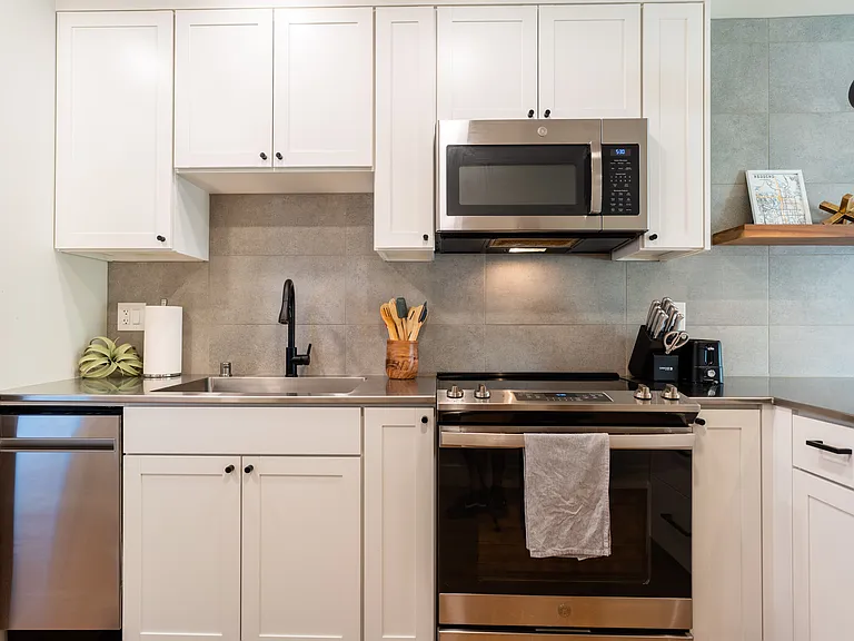 1126 Gold St #2 — Photo 9
