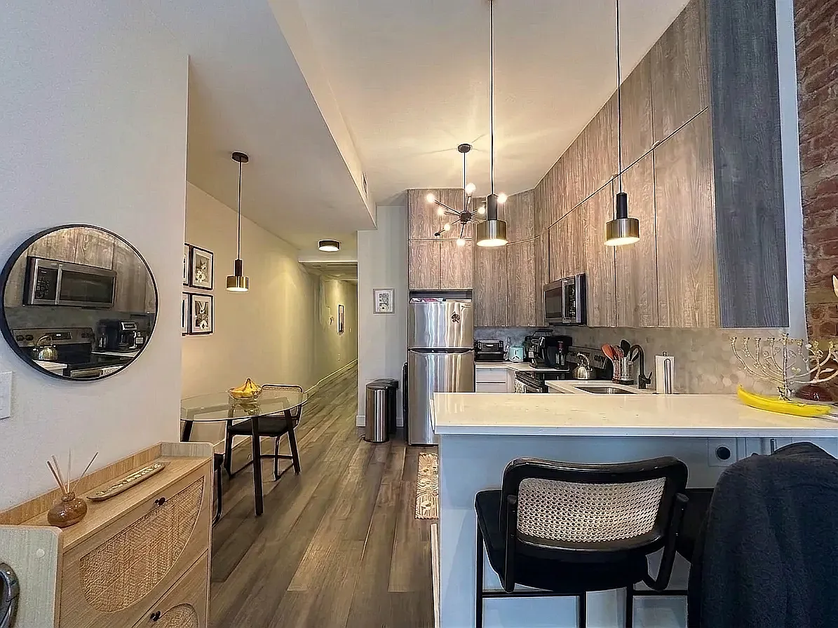244 Madison Street — Photo 2