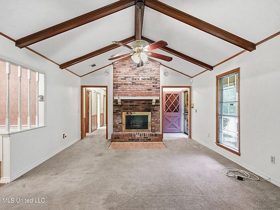 5th image of 237 Baybury Ln