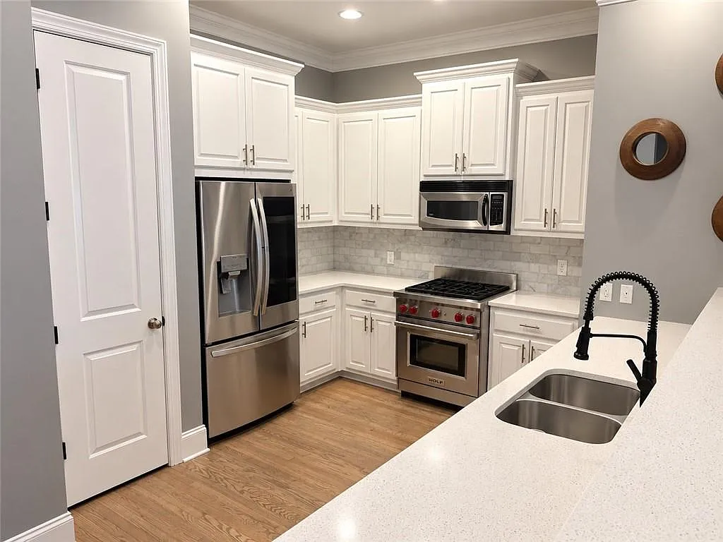 3 bed, 3.5 bath, 2531 sqft, $3,450 — Photo 3