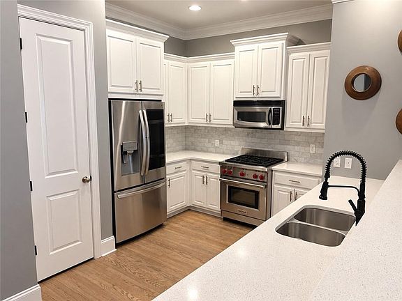 3rd image of 3170 Neal Ct