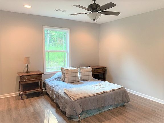 5th image of 119 Dogwood Ct