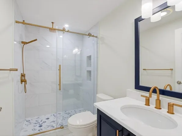 4 Deer Grass Ln Unit 4, Acton, MA 01720