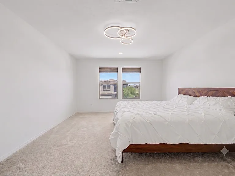 5737 W Getty Dr — Photo 12