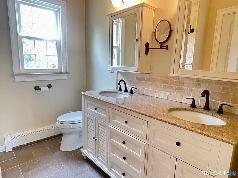 1 Lacey Ln — Photo 11