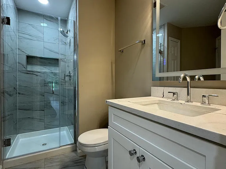 15609 Everglade Ln #203 — Photo 7