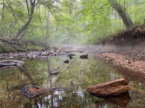 Melita Rd, Arvonia, VA 23004