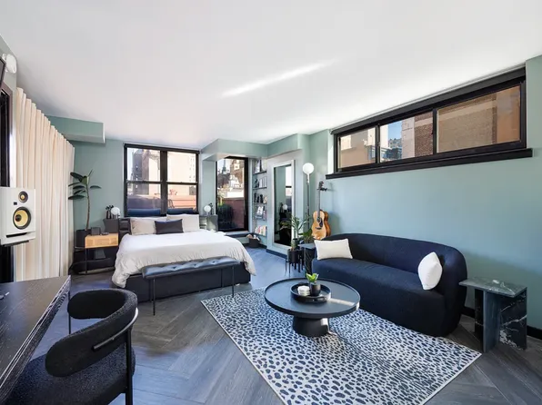 222 W 14th St APT 7A, New York, NY 10011