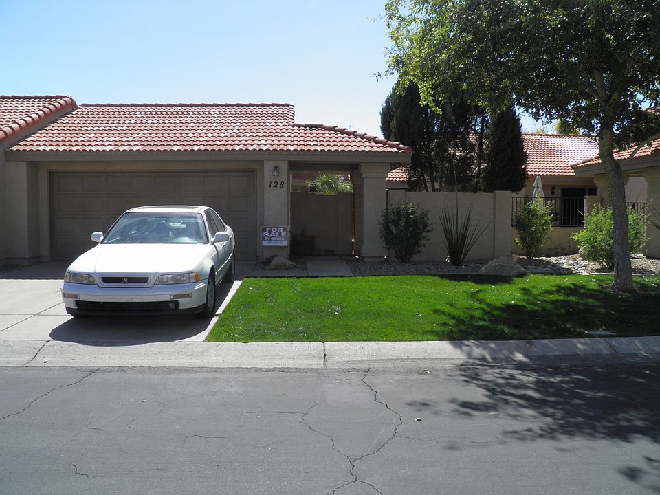 1st image of 945 N Pasadena St Unit 128