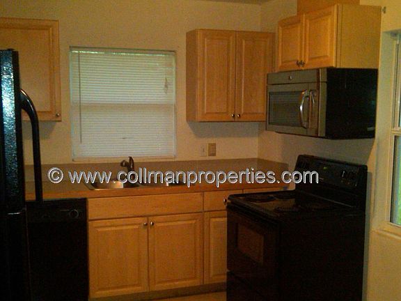 2nd image of 1485 Pinebrook Dr