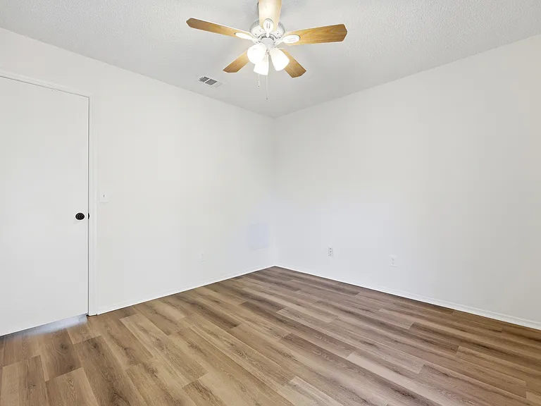 2208 Marsh Point Rd #2208 — Photo 12