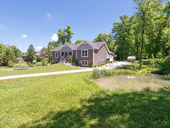 3rd image of 519 E Millwater Fls