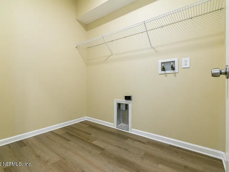 825 Marjories Way — Photo 25