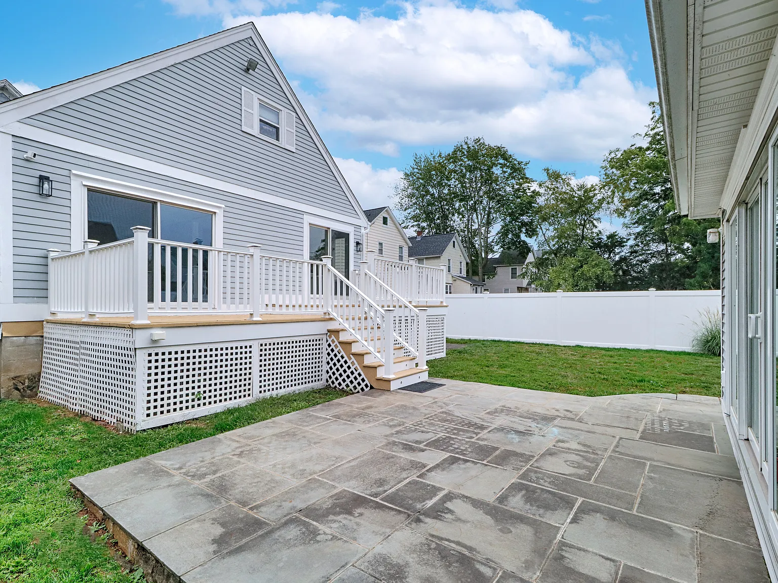 5 bed, 2022 sqft, $14,000 — Photo 4