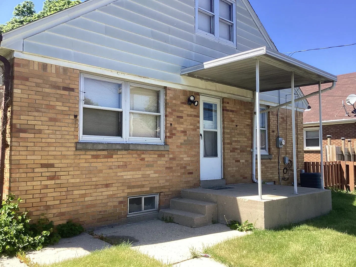 3 bedroom single family home — Photo 3