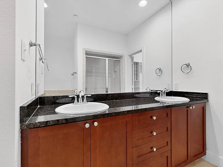 4211 Rawlins St #528 — Photo 9