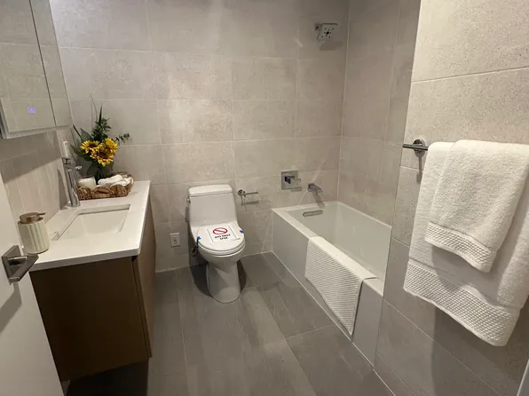 2286 Cropsey Avenue image 8 of 13