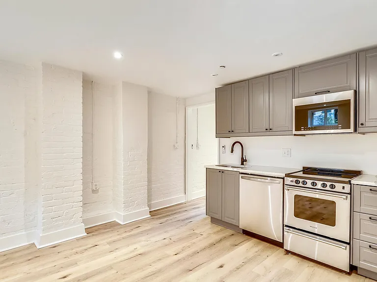 1855 Mintwood Pl NW #3 — Photo 4