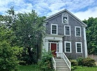 100 Center St, Tisbury, MA 02568