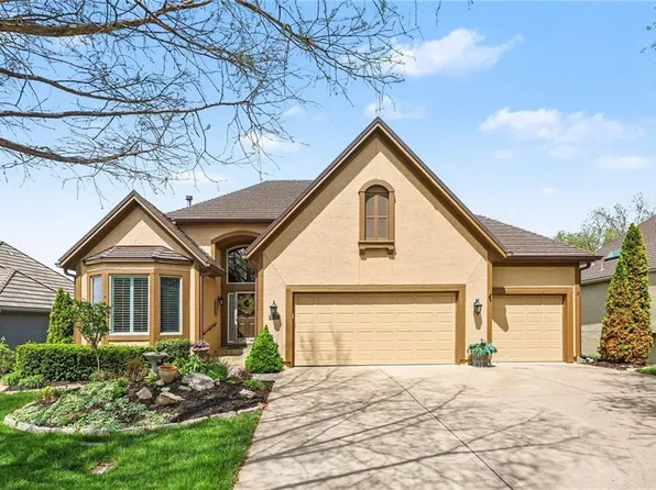 20306 W 99th Ter, Lenexa, KS 66220