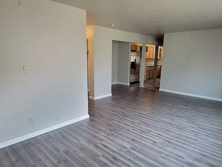 4635 S. 23rd Street - 12 Unit + Parking Lot — Photo 1