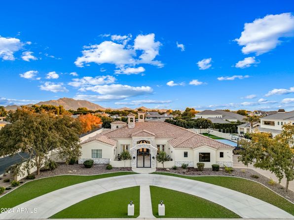 2335 E Plum St, Gilbert, AZ 85298