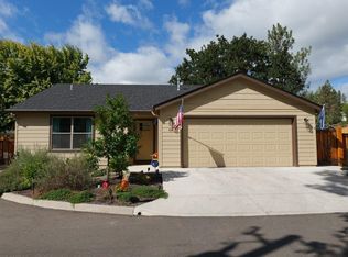 64 Sloans Way, Shady Cove, OR 97539