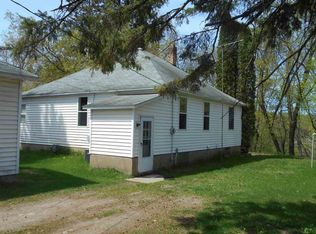 302 Gunn St, Coleraine, MN 55722