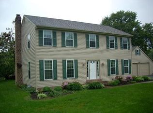 6 Bentley Ln, Lancaster, PA