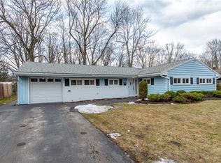 230 Hemingway Dr, Rochester, NY 14620