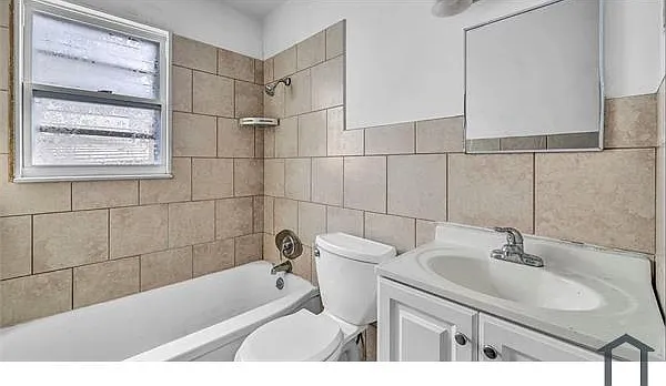 15404 Fernway Dr — Photo 7