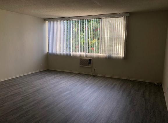 1st image of 11139 Acama St