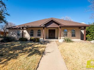 6014 Kingsbridge Dr, San Angelo, TX 76901